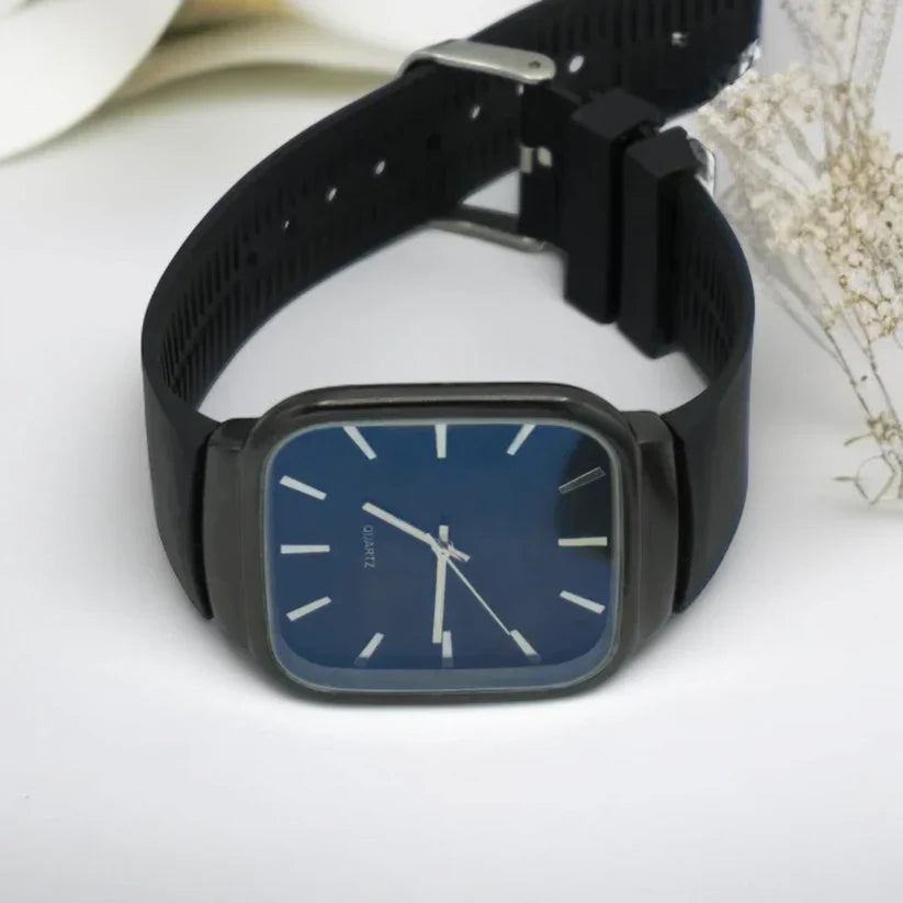 Master Quartz Silicon Strap Watch – Casual & Formal Wear